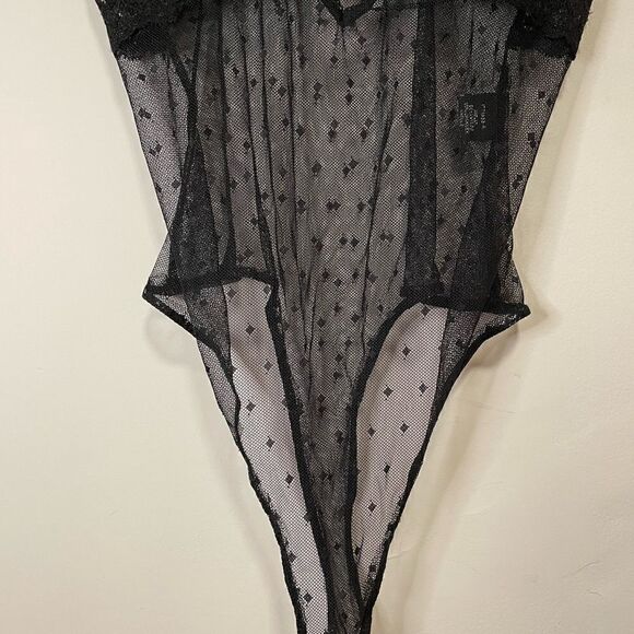 Sexy Bodysuit 🖤   - Picture 4 of 4